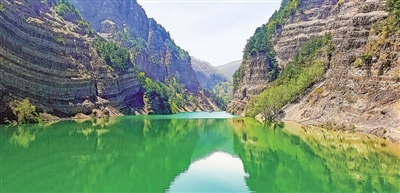 <p>　　　　老龍?zhí)毒皡^(qū)。</p>