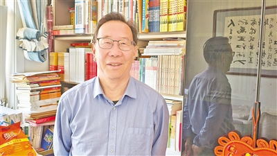 趙炳庭接受本報(bào)記者采訪。